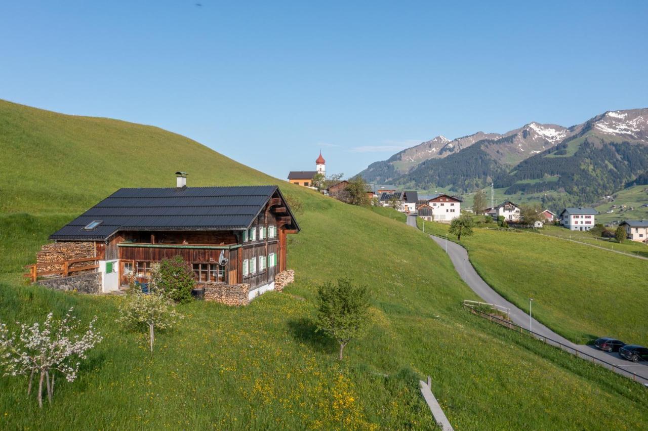 Ferienwohnung Haus Holzwurm Raggal Exterior foto